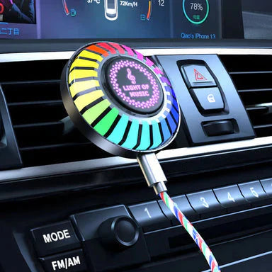 Musical Rhythm LED -autovalo (aromidiffuusorilla)