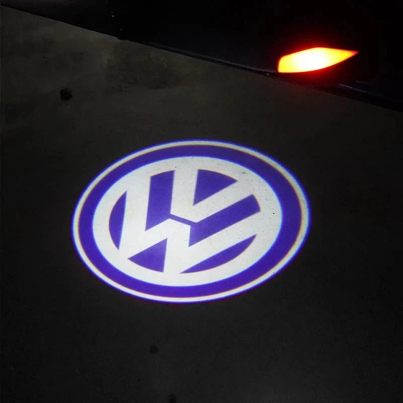 Auton logoprojektori – valaise sisäänastumisesi tyylikkäällä logolla